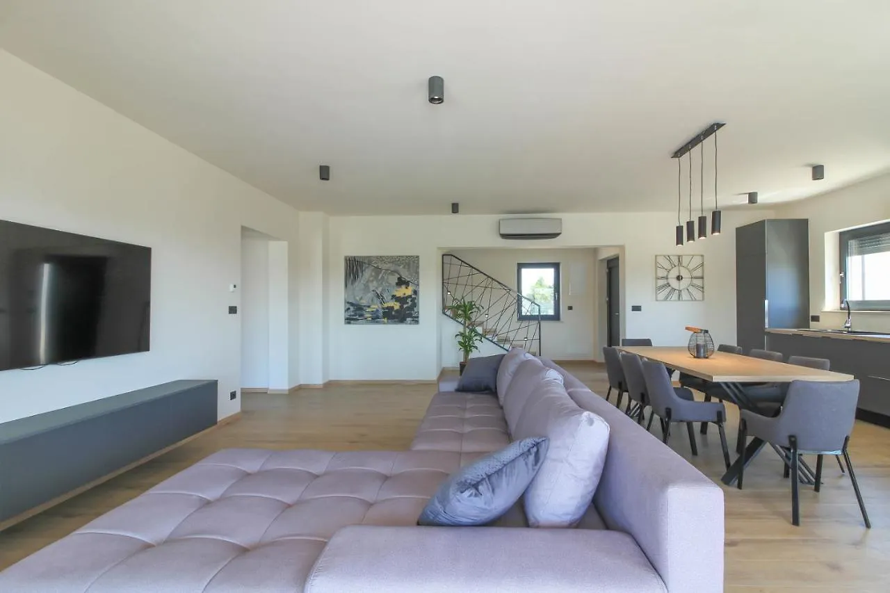 Modern Villa With Private Pool In Pula Croatia