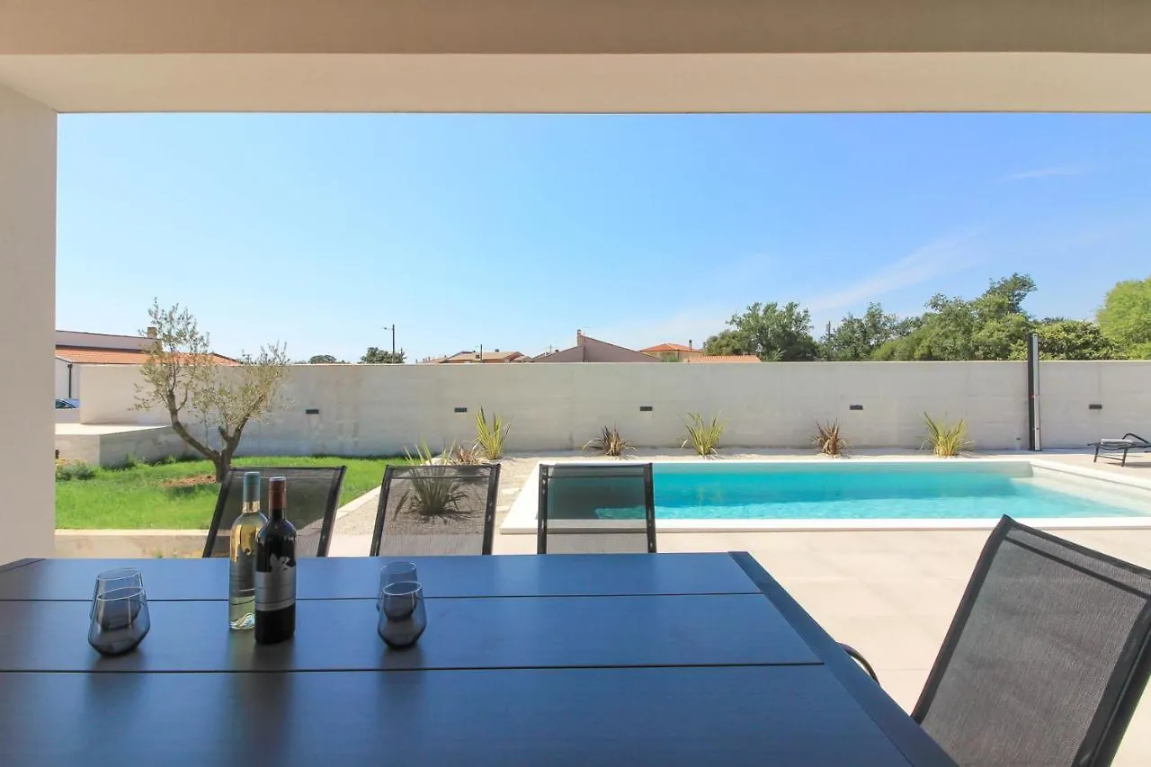 Modern Villa With Private Pool In Pula Croatia