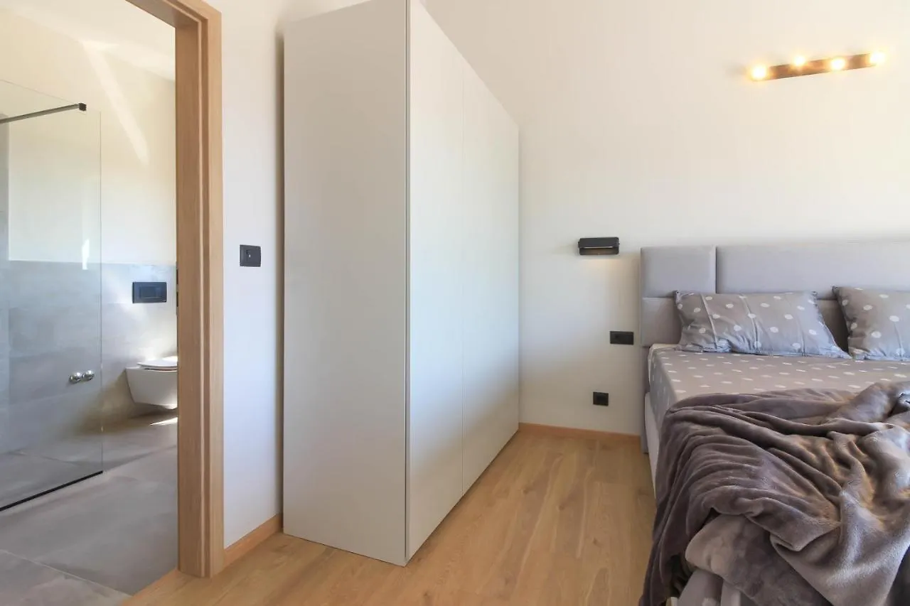 Modern Villa With Private Pool In Pula