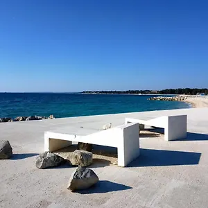 Abelia Sea View Apartment