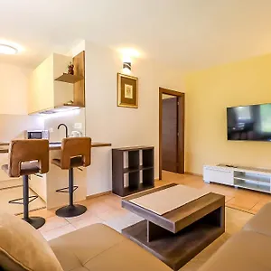 Apartments Primo - Pula Apartment