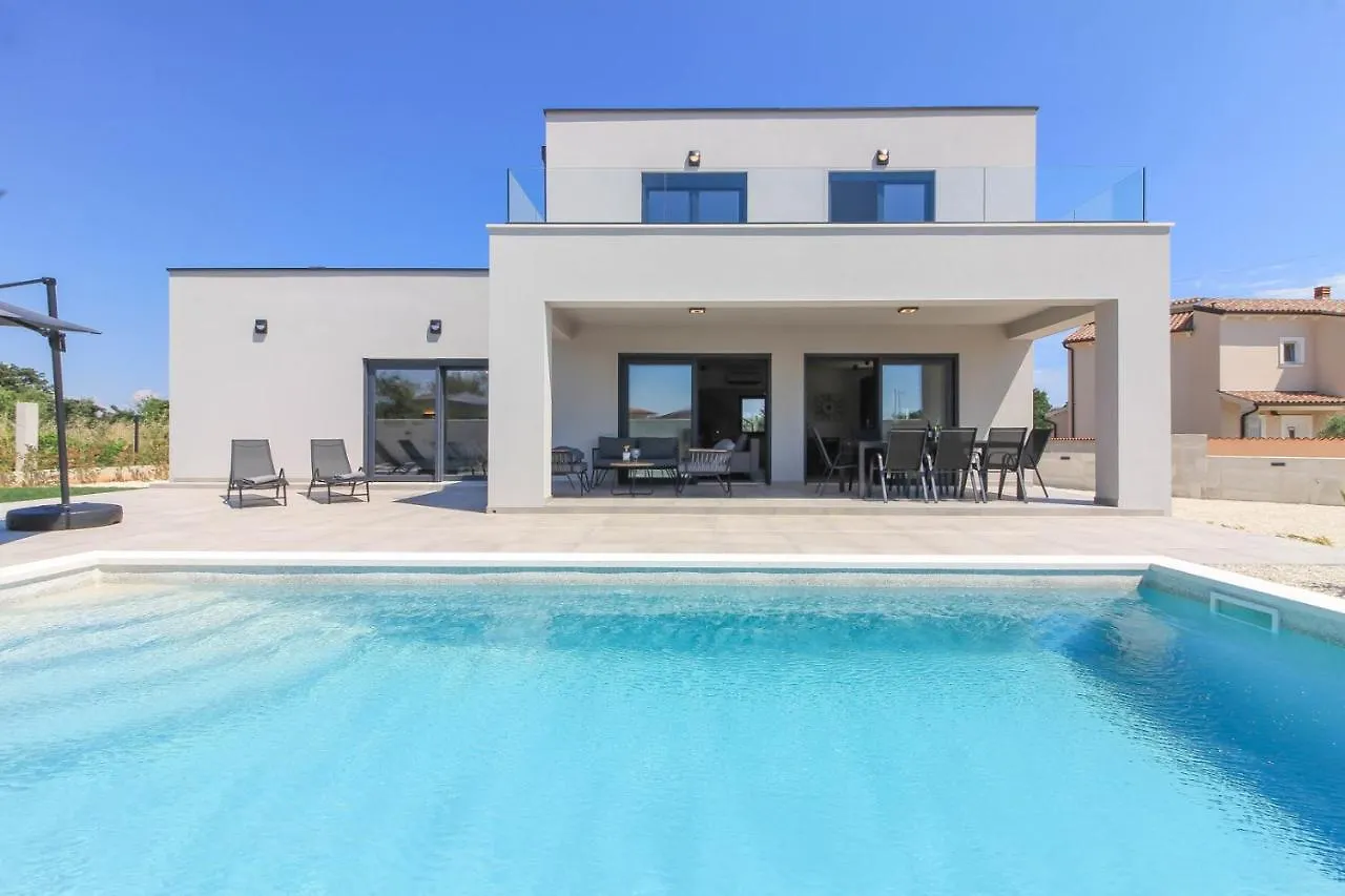 Modern Villa With Private Pool In Pula 0*,  Croatia