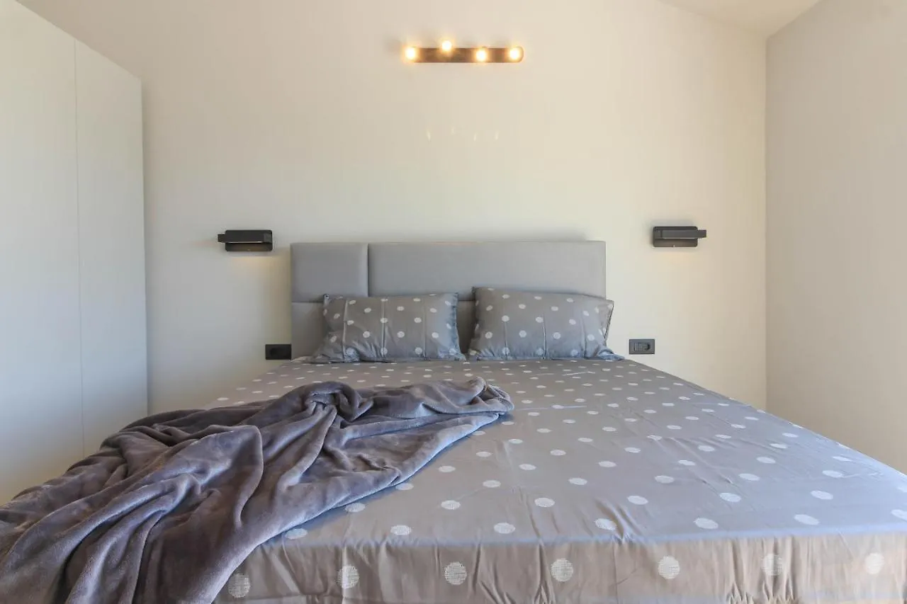 Modern Villa With Private Pool In Pula